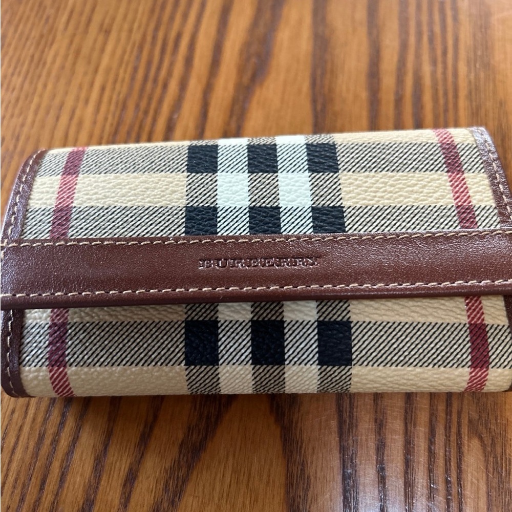 Burberry Beige Leather Wallet